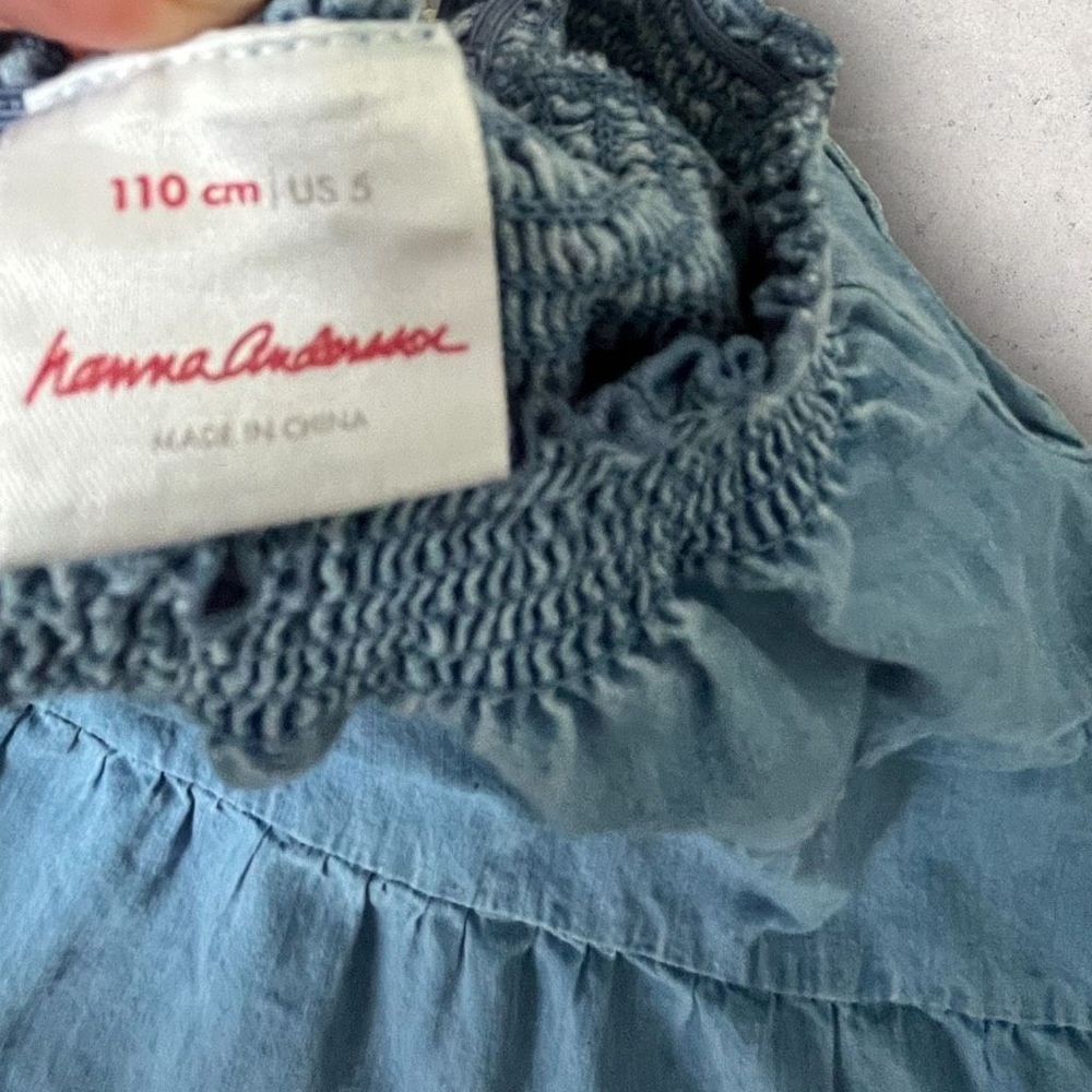 Hanna Andersson Light Blue Chambray Swing Shirt, Size 5 - Picture 4 of 11